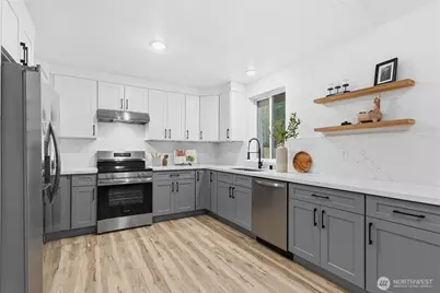 21707 Beachside Drive SE, Yelm, WA 98597 - Photo 10