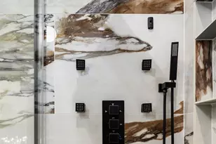 1400 Bellevue Way SE, Bellevue, WA 98004 - Photo 18