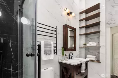 1400 Bellevue Way SE #4, Bellevue, WA 98004 - Photo 20