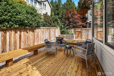 1400 Bellevue Way SE #4, Bellevue, WA 98004 - Photo 26