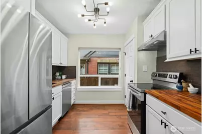 713 26th Avenue #B, Seattle, WA 98122 - Photo 8