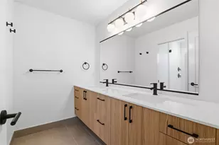 3646 Greenwood Ave N, Seattle, WA 98103 - Photo 22