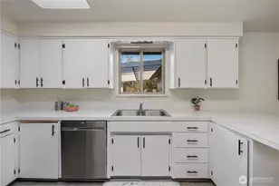 1015 141st St S, Tacoma, WA 98444 - Photo 14