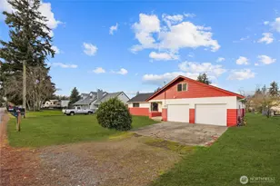 1015 141st St S, Tacoma, WA 98444 - Photo 4