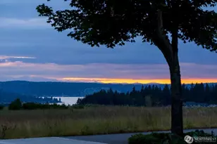 1736 10th Ave NE, Issaquah, WA 98029 - Photo 16