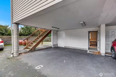 9480 Olson Place SW #G, Seattle, WA 98106 - Photo 32