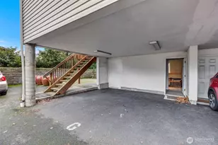 9480 Olson Pl SW, Seattle, WA 98106 - Photo 32