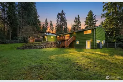 4364 151st Avenue SE, Bellevue, WA 98006 - Photo 2