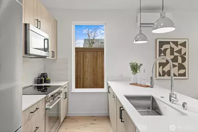 947 NW 61st Street, Seattle, WA 98107 - Photo 4