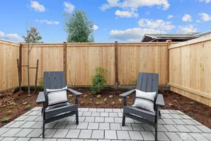 947 NW 61st St, Seattle, WA 98107 - Photo 12