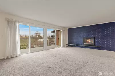2501 Canterbury Lane E #306, Seattle, WA 98112 - Photo 2