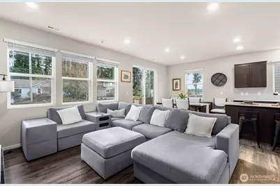 6442 Langley Avenue NE, Bremerton, WA 98311 - Photo 4