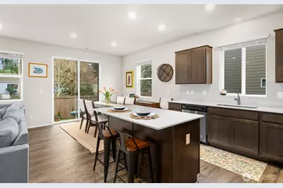 6442 Langley Avenue NE, Bremerton, WA 98311 - Photo 8