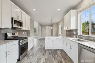 12977 Summer Ln E, Bonney Lake, WA 98391 - Photo 8