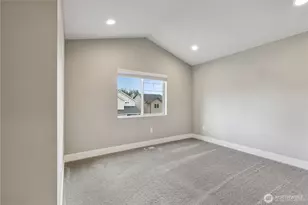 12977 Summer Ln E, Bonney Lake, WA 98391 - Photo 14