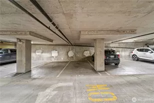 910 Lenora St, Seattle, WA 98121 - Photo 24