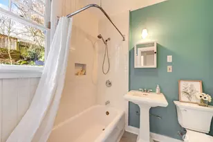 1523 35th Ave, Seattle, WA 98122 - Photo 18