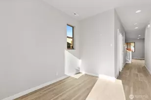 12510 SE 256th Pl, Kent, WA 98030 - Photo 2