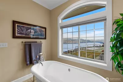 144 Mirabella Drive, Chelan, WA 98816 - Photo 18