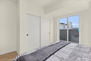 2374 Franklin Ave E, Seattle, WA 98102 - Photo 16