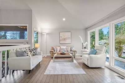 11130 NE 37th Court, Bellevue, WA 98004 - Photo 4