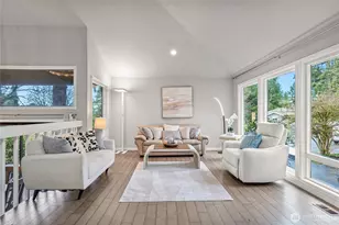 11130 NE 37th Ct, Bellevue, WA 98004 - Photo 4