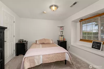 1704 W Mellen Street, Centralia, WA 98531 - Photo 16