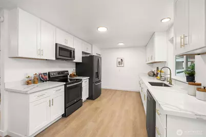 7332 S 131st Court, Seattle, WA 98178 - Photo 14