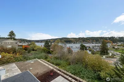 8309 Bayridge Avenue, Gig Harbor, WA 98335 - Photo 10