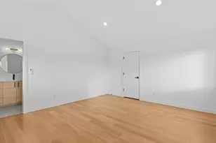 3239 61st Ave SW, Seattle, WA 98116 - Photo 16