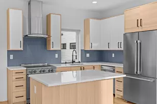 3239 61st Ave SW, Seattle, WA 98116 - Photo 10