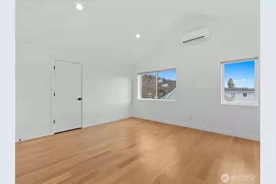 3239 61st Avenue SW #unit B, Seattle, WA 98116 - Photo 20