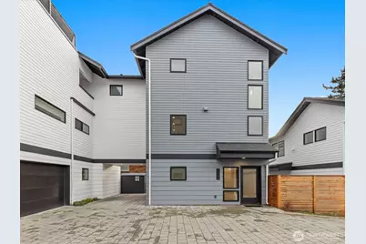 3239 61st Avenue SW #unit B, Seattle, WA 98116 - Photo 1