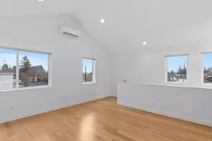 3239 61st Ave SW, Seattle, WA 98116 - Photo 18