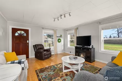 933 Crescent Street, Raymond, WA 98577 - Photo 4