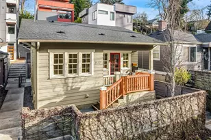 2572 3rd Ave W, Seattle, WA 98119 - Photo 2