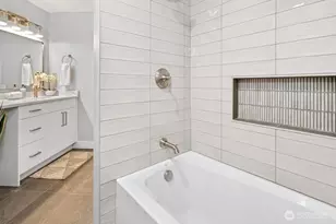 19221 SE 25th St, Sammamish, WA 98075 - Photo 22