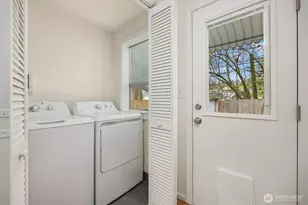 5606 NE 59th St, Seattle, WA 98105 - Photo 16