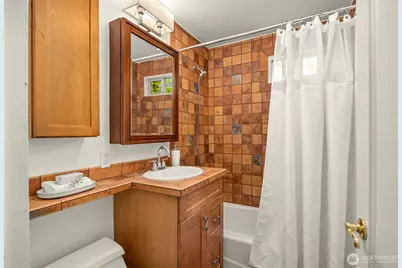 5606 NE 59th Street, Seattle, WA 98105 - Photo 14