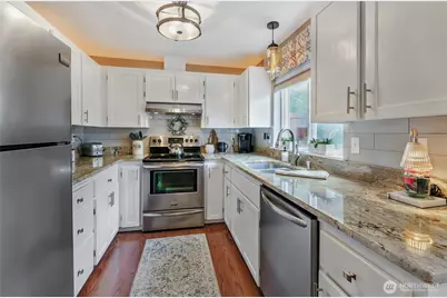 11804 112th Avenue Ct E, Puyallup, WA 98374 - Photo 10