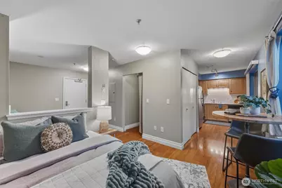 960 Harris Avenue #307, Bellingham, WA 98225 - Photo 4