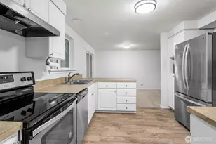 22518 Bluewater Dr SE, Yelm, WA 98597 - Photo 12