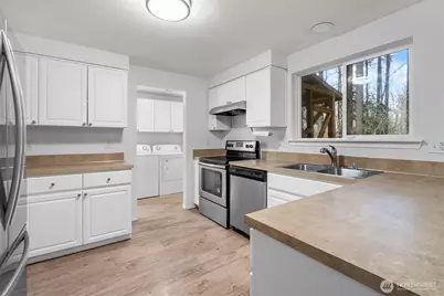 22518 Bluewater Drive SE, Yelm, WA 98597 - Photo 10