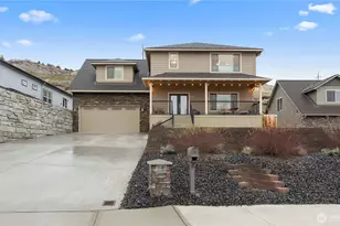 2627 Catalina Ave, East Wenatchee, WA 98802 - Photo 2