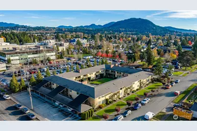 310 S 11th Street #204, Mount Vernon, WA 98274 - Photo 1