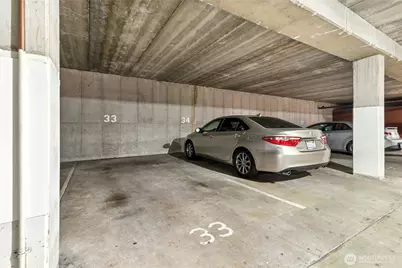 13717 Linden Avenue N #313, Seattle, WA 98133 - Photo 18