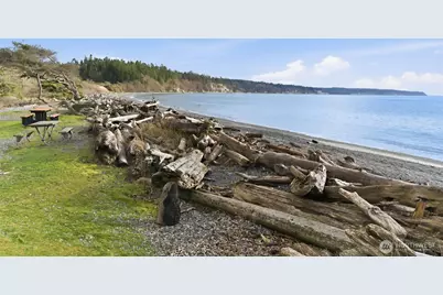 1281 Admirals Drive, Coupeville, WA 98236 - Photo 24