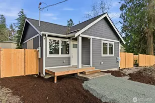 1281 Admirals Dr, Coupeville, WA 98236 - Photo 1