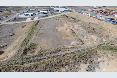 501 Urban Industrial Way, East Wenatchee, WA 98802 - Photo 1