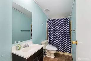 369 W Tahuyeh Dr, Bremerton, WA 98312 - Photo 18